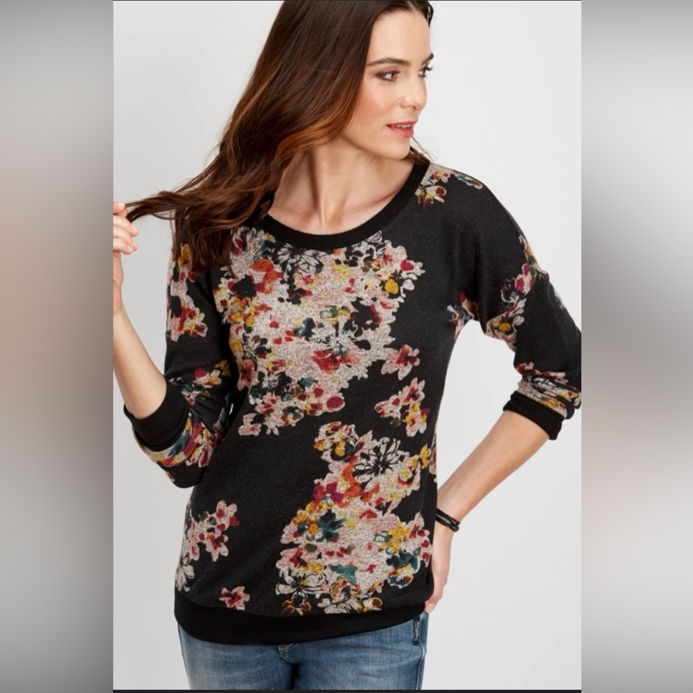 Maurices Black Crew Neck Floral Sweater